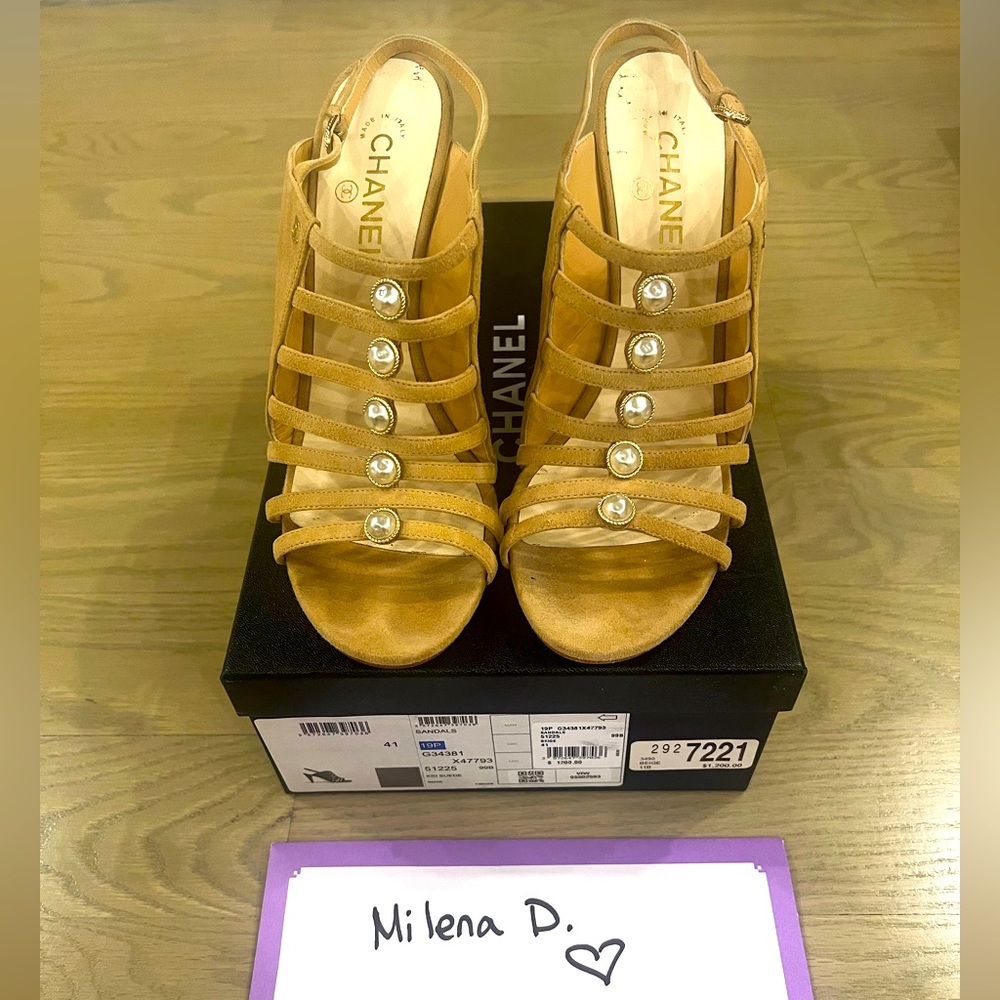 ⭐️⭐️Chanel sandals size 41⭐️⭐️